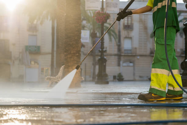 Best Animal Enclosure Cleaning  in Bend, OR